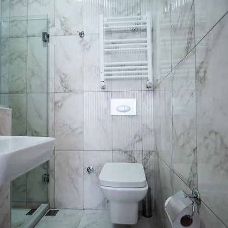 Newway Apartment *