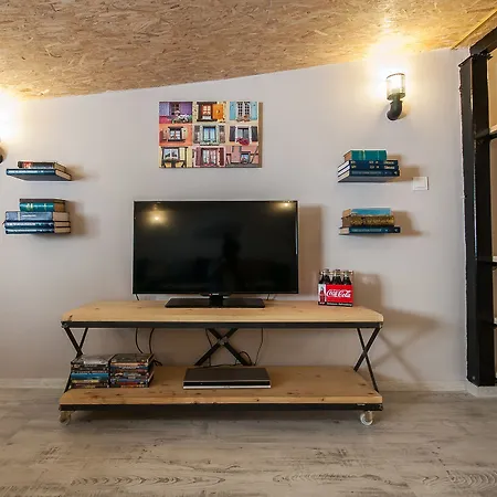 Newway Apartment